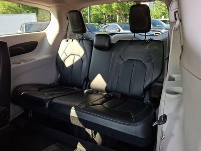 2023 Chrysler Pacifica Touring L FWD