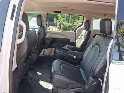 2023 Chrysler Pacifica Touring L FWD