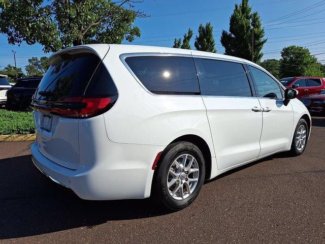2023 Chrysler Pacifica Touring L FWD