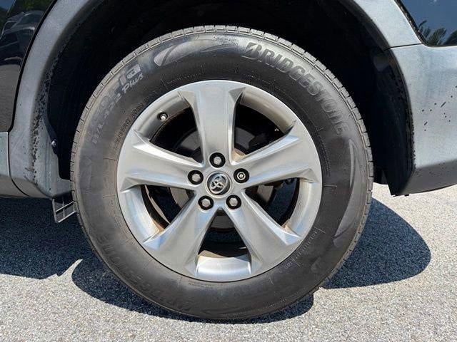 2015 Toyota RAV4 AWD 4dr XLE (Natl)