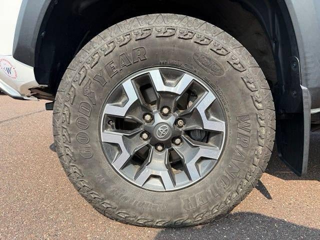 2023 Toyota Tacoma 4WD 4WD TRD Off Road Double Cab 5' Bed V6 AT (Natl)