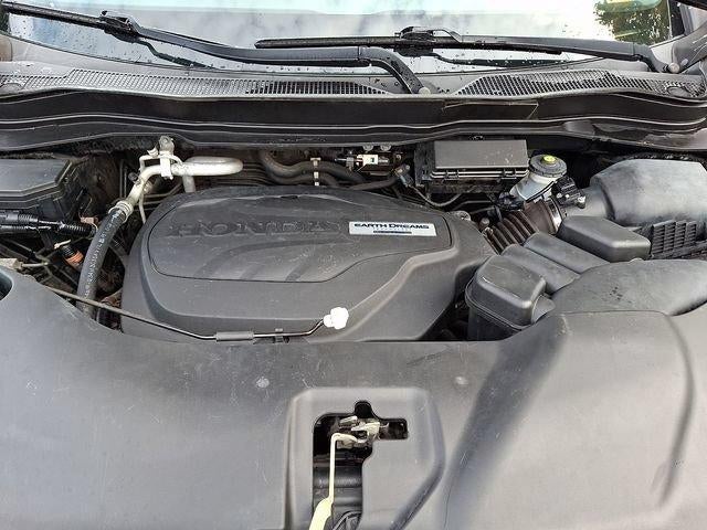 2016 Honda Pilot AWD 4dr Elite with DVD Rear Entertainment System and Navigation