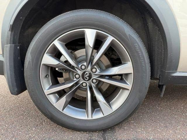 2022 INFINITI QX60 LUXE AWD