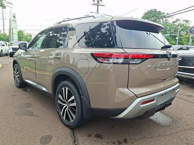 2024 Nissan Pathfinder Platinum 4WD