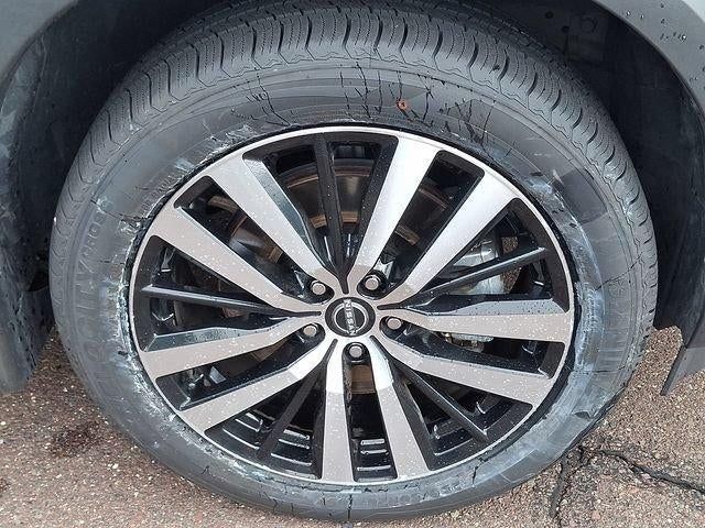 2024 Nissan Pathfinder Platinum 4WD