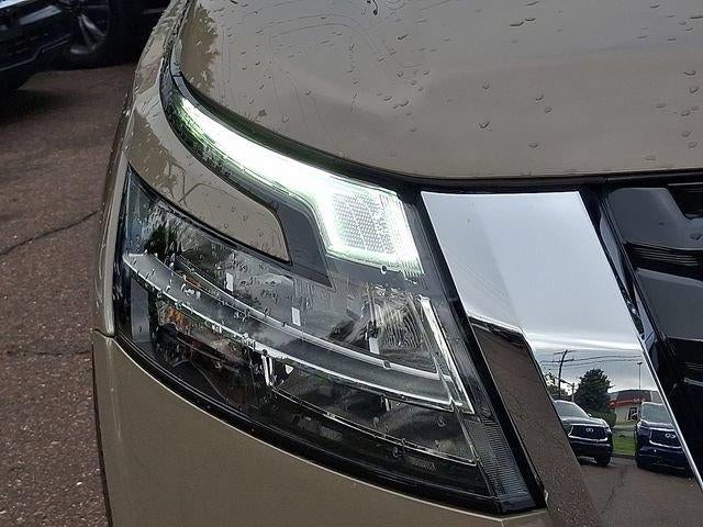 2024 Nissan Pathfinder Platinum 4WD
