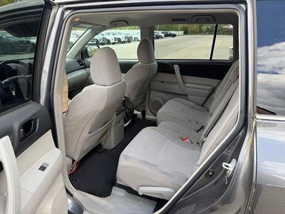 2013 Toyota Highlander 4WD 4dr V6 (Natl)