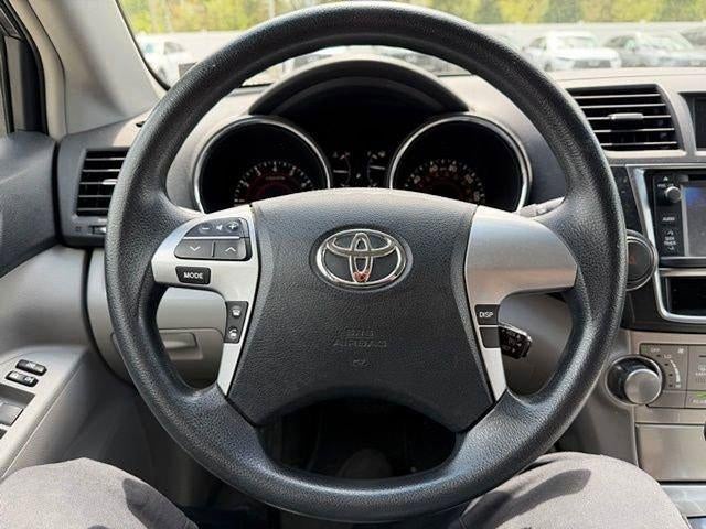 2013 Toyota Highlander 4WD 4dr V6 (Natl)