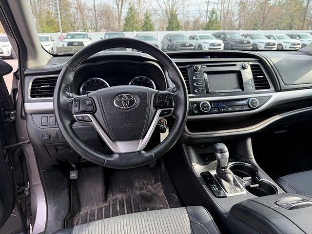 2014 Toyota Highlander AWD 4dr V6 LE (SE)