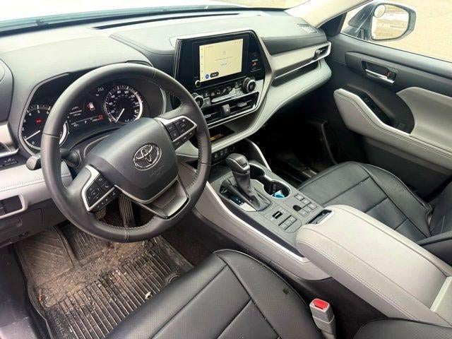 2025 Toyota Highlander XLE AWD (Natl)