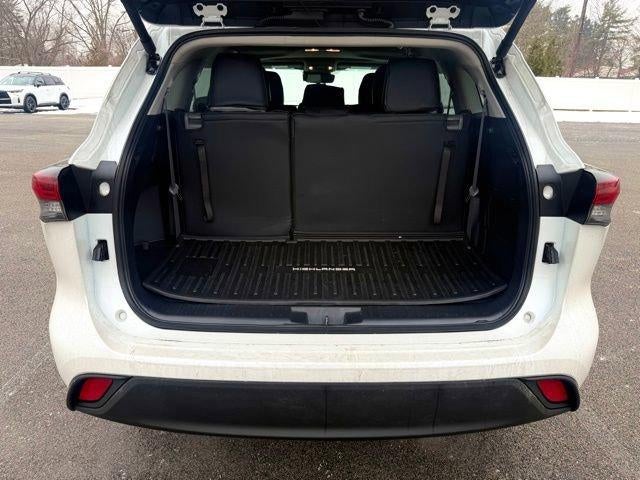 2025 Toyota Highlander XLE AWD (Natl)