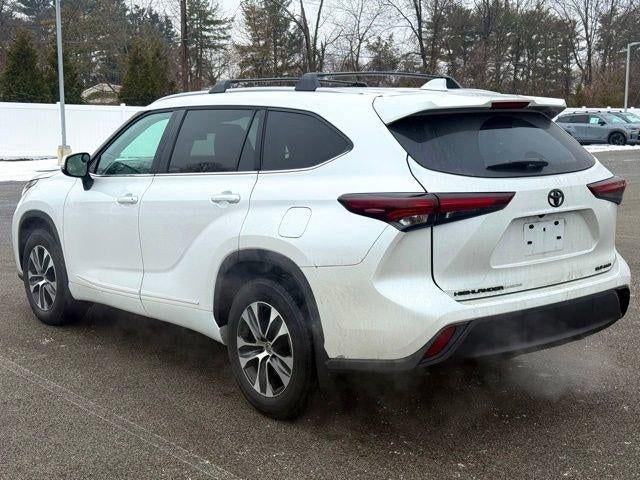 2025 Toyota Highlander XLE AWD (Natl)