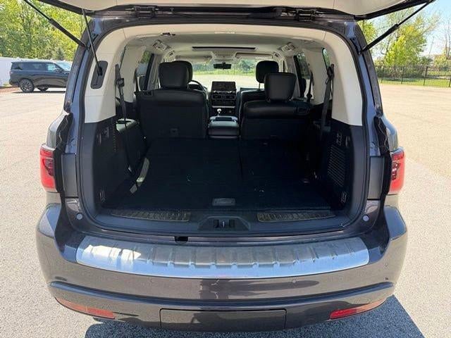 2023 INFINITI QX80 LUXE AWD