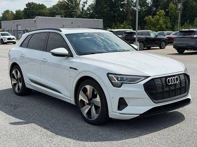2022 Audi e-tron Premium Plus quattro