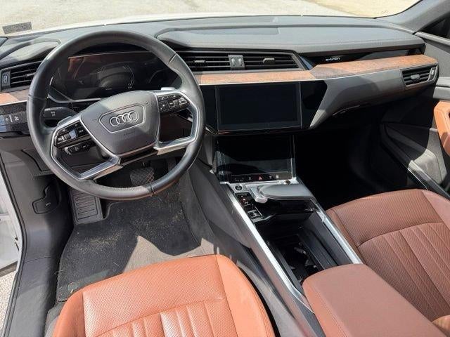 2022 Audi e-tron Premium Plus quattro