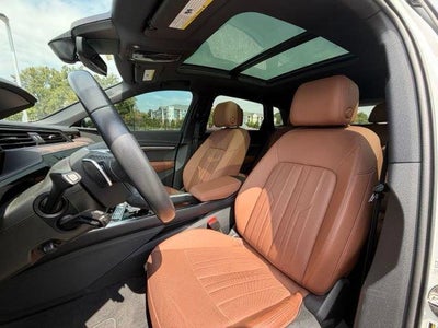 2022 Audi e-tron Premium Plus quattro