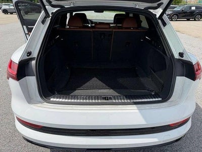 2022 Audi e-tron Premium Plus quattro