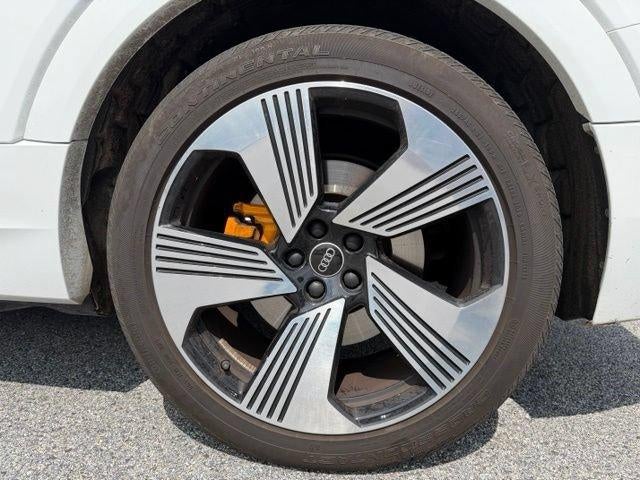 2022 Audi e-tron Premium Plus quattro