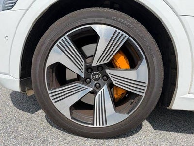 2022 Audi e-tron Premium Plus quattro
