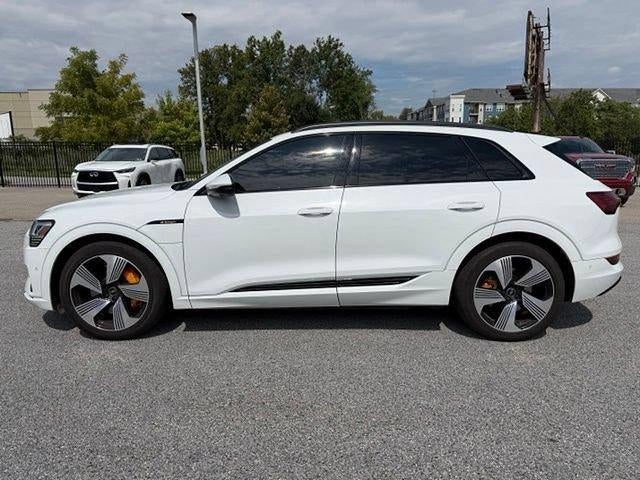 2022 Audi e-tron Premium Plus quattro