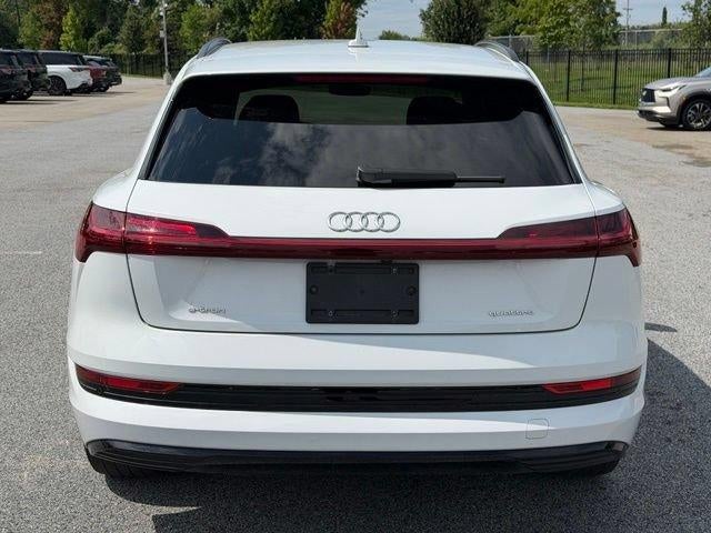 2022 Audi e-tron Premium Plus quattro