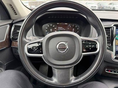 2017 Volvo XC90 T6 AWD 7-Passenger Momentum