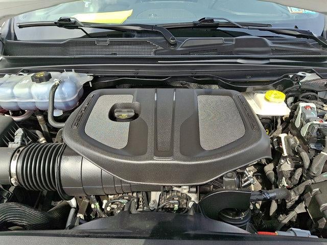 2025 RAM 1500 Laramie 4x4 Crew Cab 5'7" Box