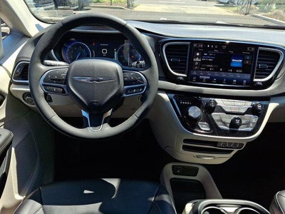 2024 Chrysler Pacifica Touring L FWD