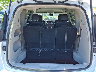 2024 Chrysler Pacifica Touring L FWD