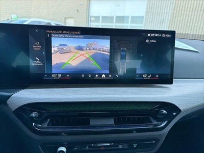 2025 BMW 330i xDrive Sedan