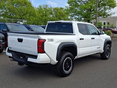 2024 Toyota Tacoma 4WD 4WD TRD Off Road Double Cab 5' Bed AT (Natl)