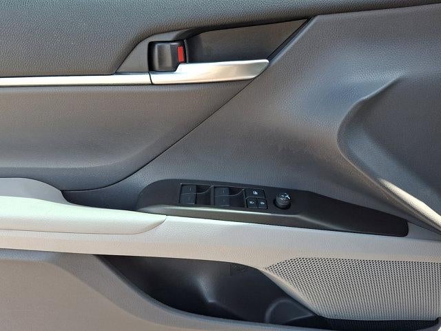 2024 Toyota Camry SE Auto (Natl)