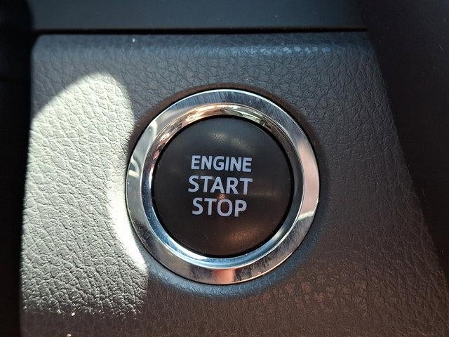 2024 Toyota Camry SE Auto (Natl)