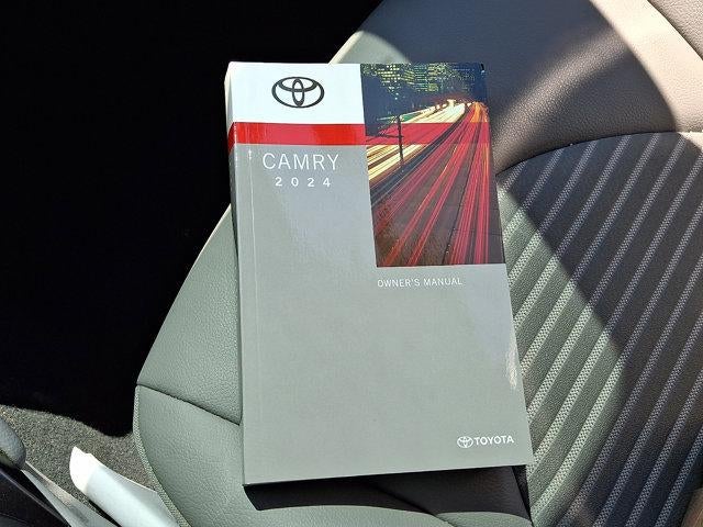 2024 Toyota Camry SE Auto (Natl)
