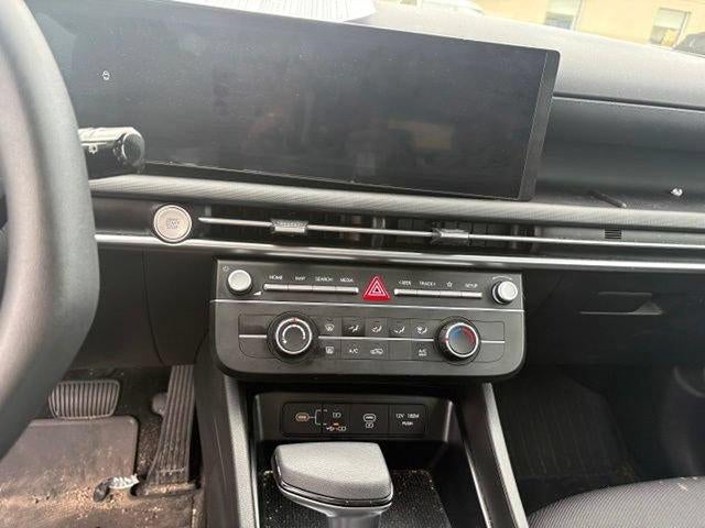 2025 Hyundai TUCSON SE AWD