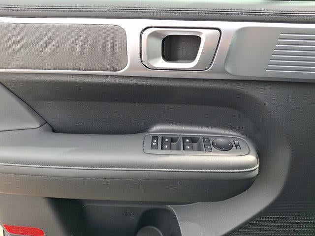 2025 Hyundai SANTA FE SEL AWD