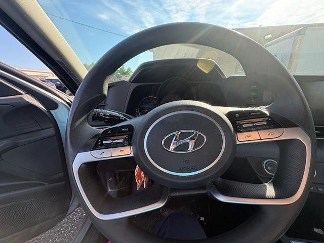 2021 Hyundai ELANTRA SE IVT