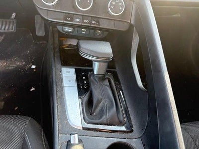 2021 Hyundai ELANTRA SE IVT