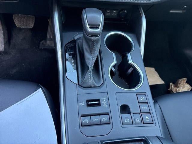 2025 Toyota Highlander XLE AWD (Natl)