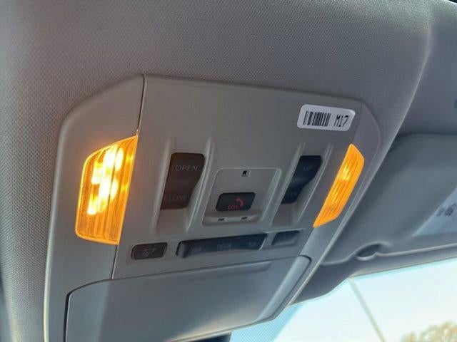 2025 Toyota Highlander XLE AWD (Natl)