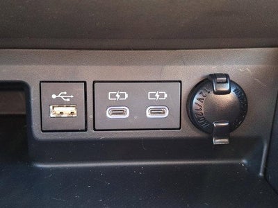 2025 Toyota Highlander XLE AWD (Natl)