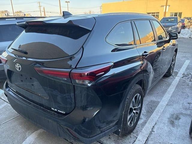 2025 Toyota Highlander XLE AWD (Natl)