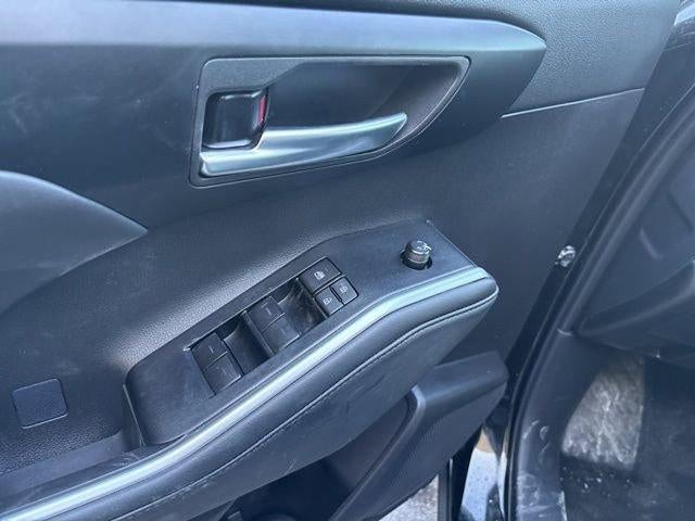 2025 Toyota Highlander XLE AWD (Natl)