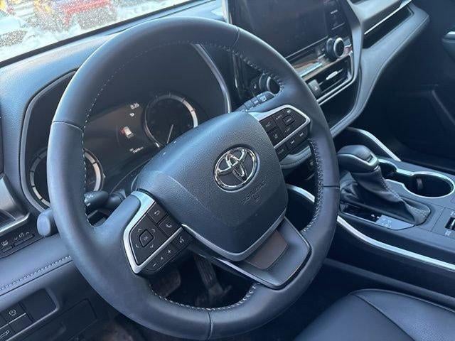 2025 Toyota Highlander XLE AWD (Natl)