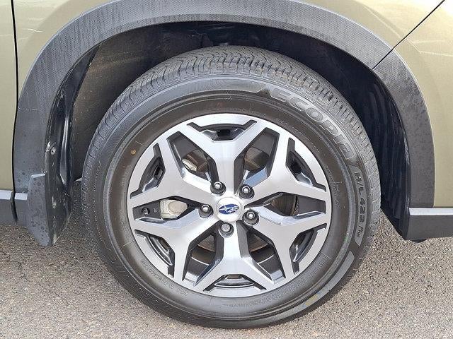 2024 Subaru Forester Premium AWD