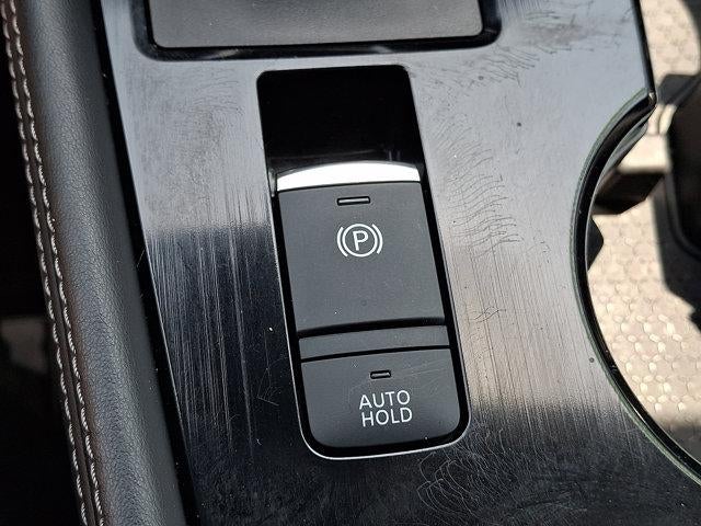 2022 Nissan Rogue AWD Platinum