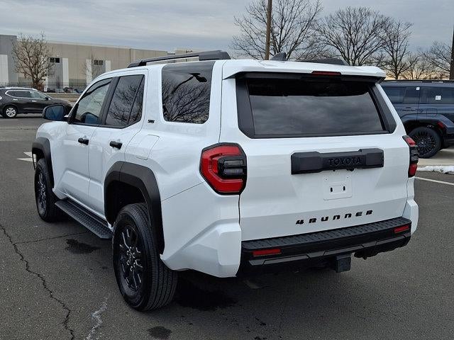 2025 Toyota 4Runner SR5 4WD (GS)