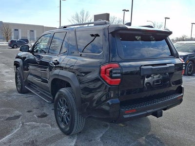 2025 Toyota 4Runner SR5 4WD (GS)