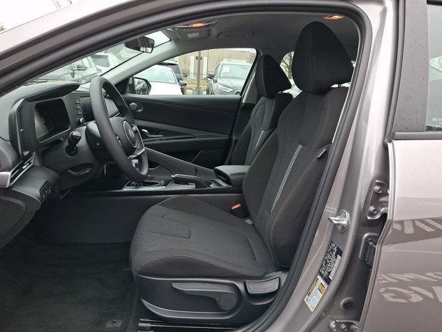 2024 Hyundai ELANTRA SE IVT
