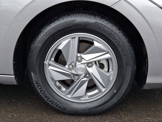 2024 Hyundai ELANTRA SE IVT